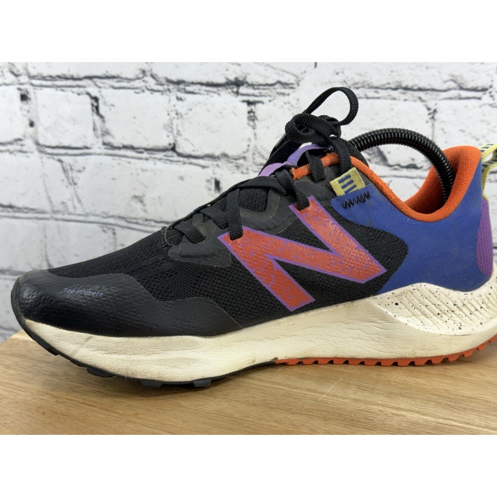 New Balance DynaSoft Nitrel‎ V4 Trail Running Shoe Black/Orange Women's Size 9.5 - Picture 8 of 15